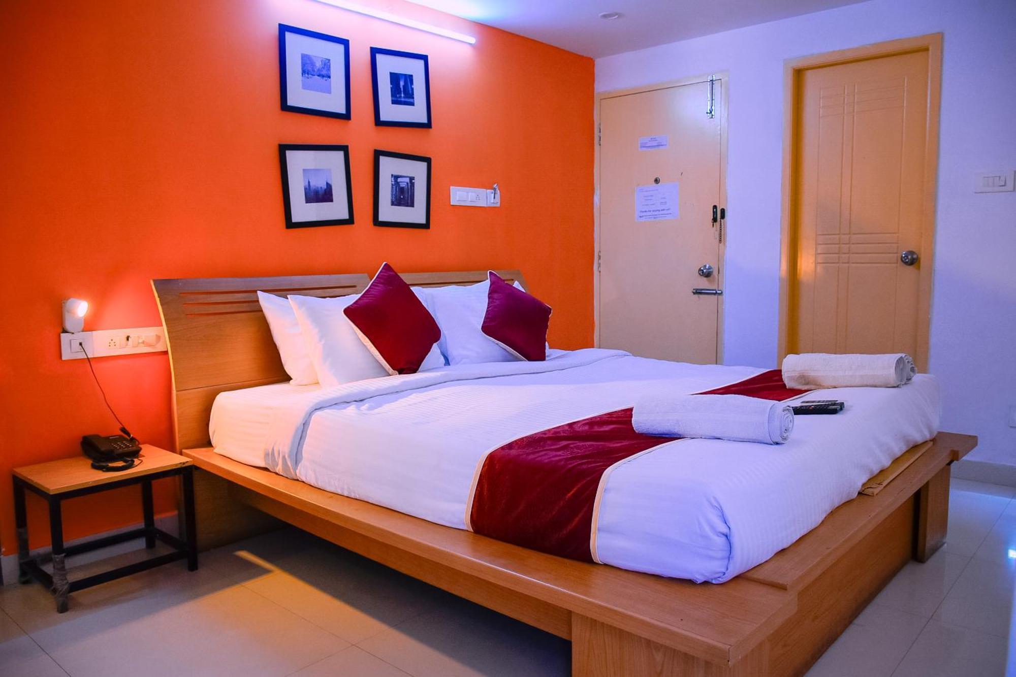 Naksha Tree Hotels- Ramapuram Chennai Exterior foto
